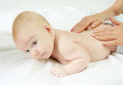 Hidratar la piel del bebe