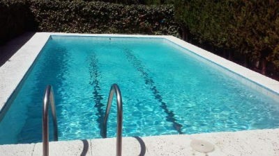 Reparar piscinas de fibra de vidrio