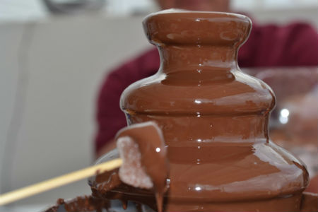 Detalles del funcionamiento de la fuente de chocolate