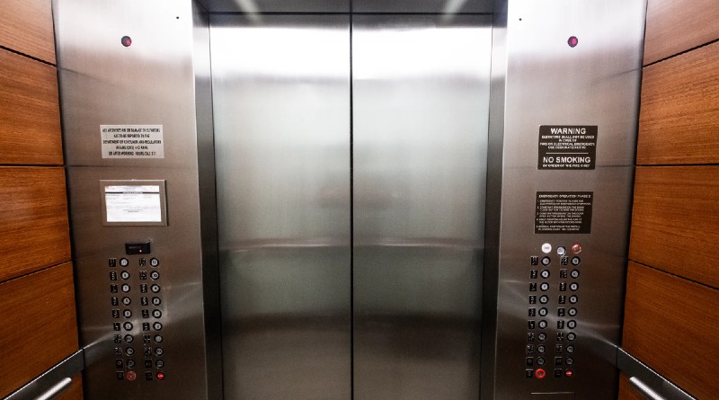 Instalación y mantenimiento de ascensores